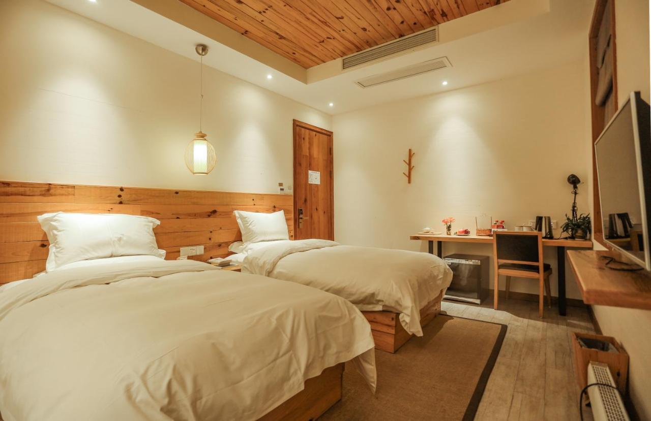 Villa En Emerald Valley, Huangshan Exterior photo