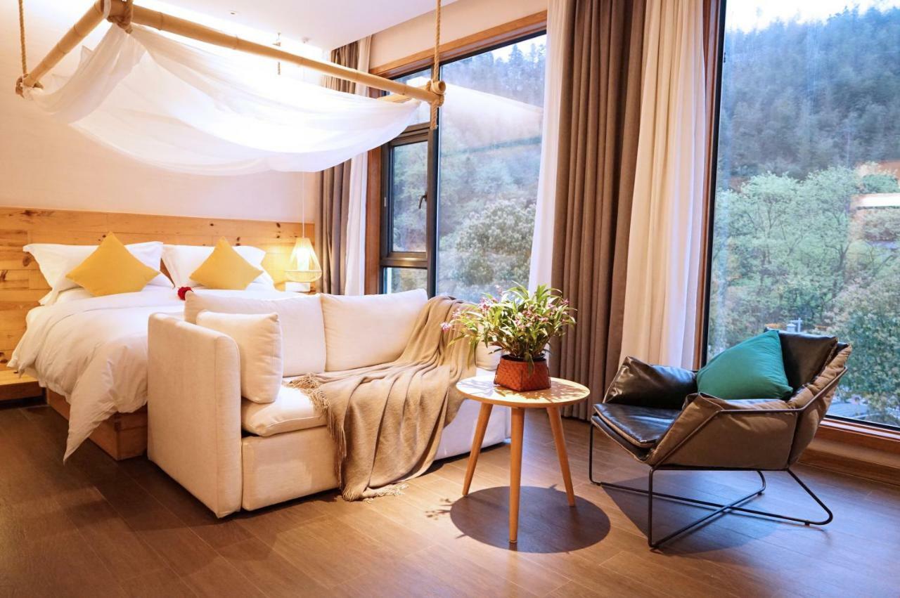 Villa En Emerald Valley, Huangshan Exterior photo